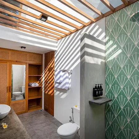Deep Roots Dive & Yoga Resort Toyapakeh Room photo